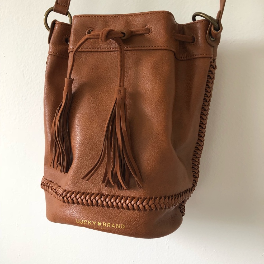 NEW Lucky Brand Tassel Bucket Crossbody Purse